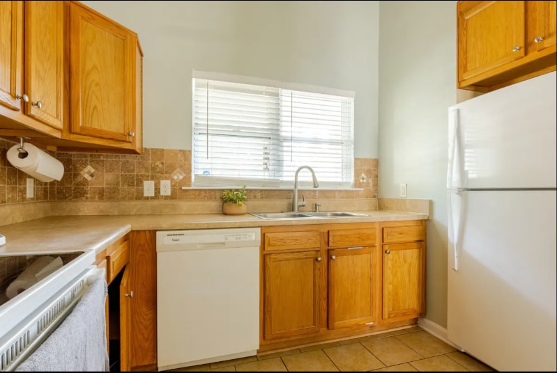 Building Photo - 1848 Greenville St