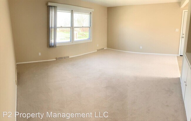 Building Photo - 1407 Parkway Dr