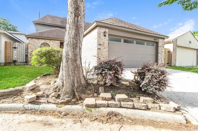 Primary Photo - 1607 Bodart Cir
