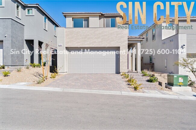 Building Photo - 11828 Black Canary Ave