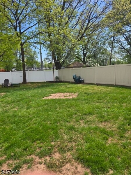 Building Photo - 305 Kennedy Dr