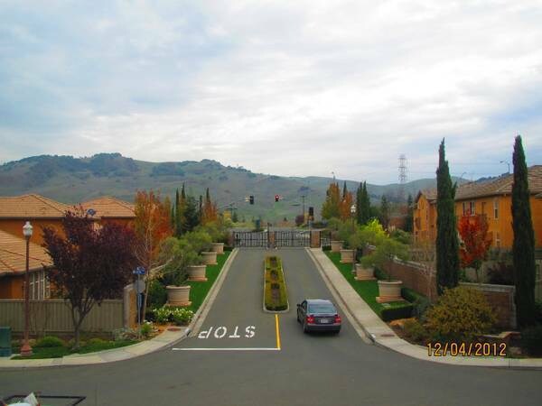 Building Photo - 8404 Benavente Ct