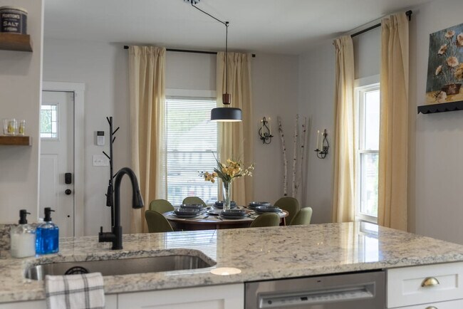 Building Photo - 19620 Ormiston Ave