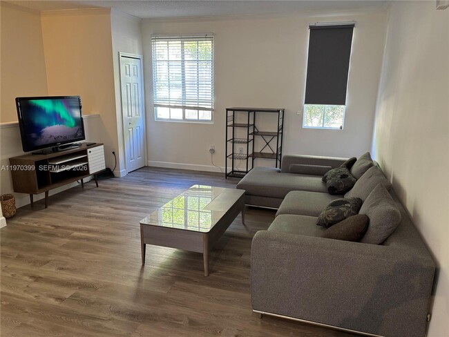 Building Photo - 2981 NE 185th St