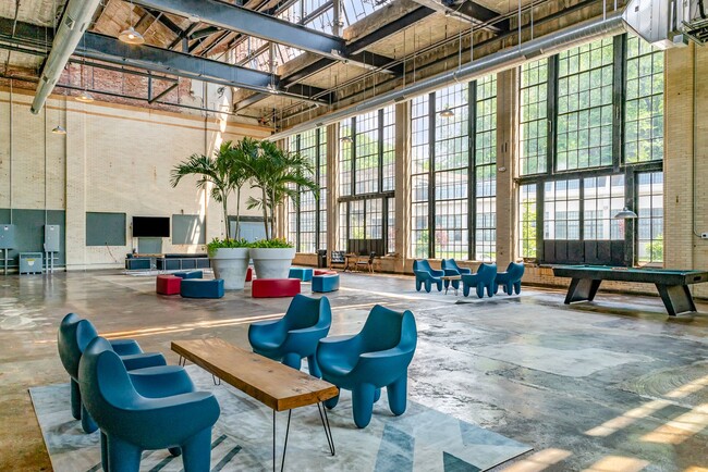 Building Photo - Swanky, Funky, Groovy, loft space Cincinna...