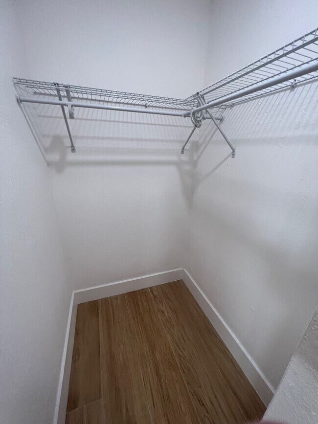 Building Photo - 2 br, 2 bath House - 190 Norfolk Avenue