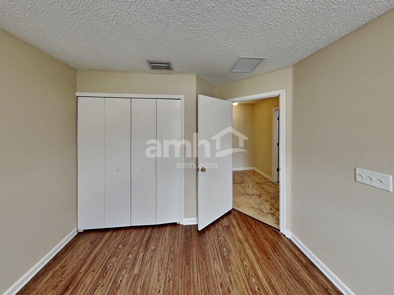 Building Photo - 2558 Britney Lakes Ln