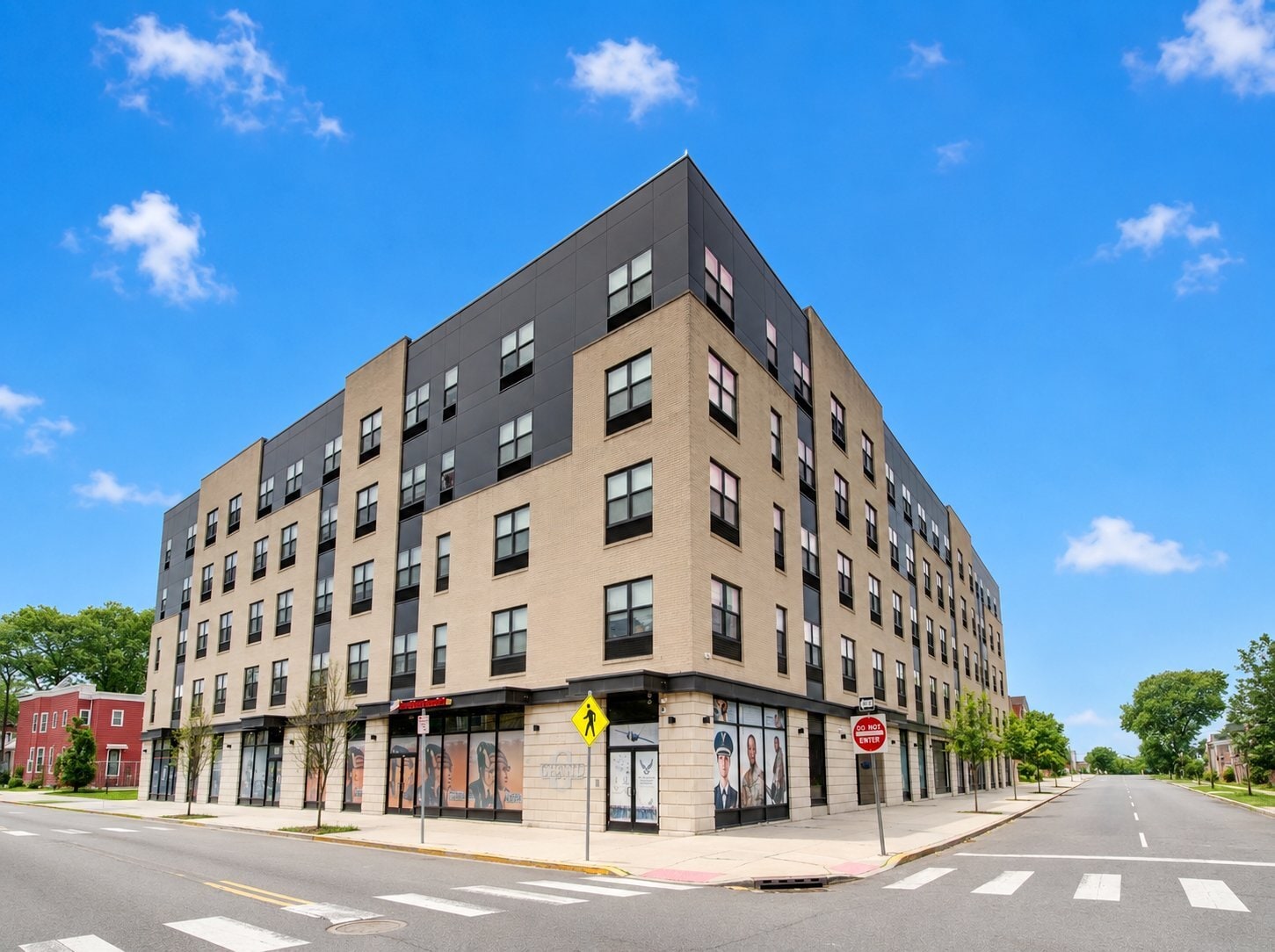 Building Photo - 429 Bergen Ave