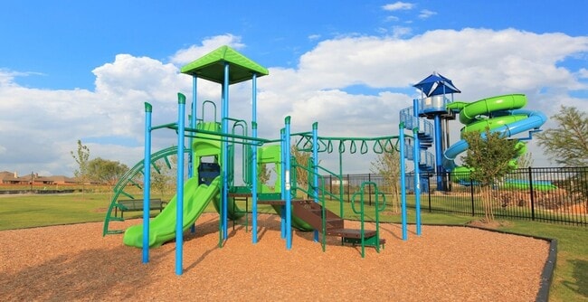 Building Photo - 4082 Serene Dr