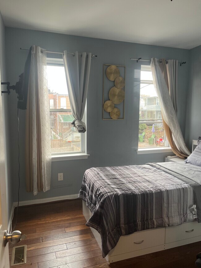 Building Photo - 2005 Cecil Ave