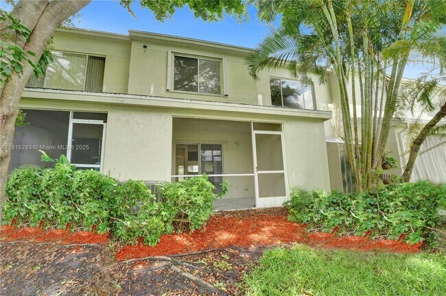 Building Photo - 16607 Hemingway Dr