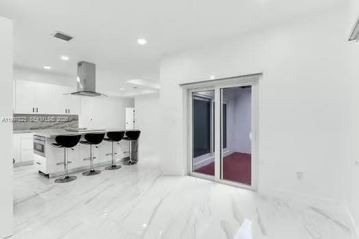 Building Photo - 4127 NE 30th St