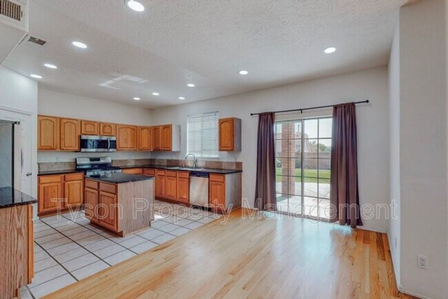 Building Photo - 8705 Silvercrest Ct NW