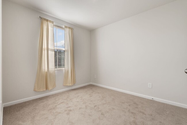 Building Photo - 109 Brooklane Ct