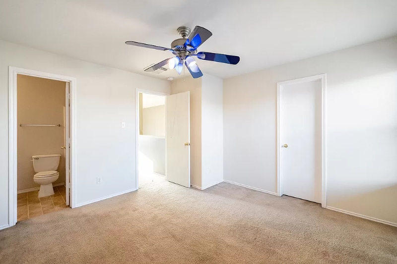 Building Photo - 506 Salma Ct