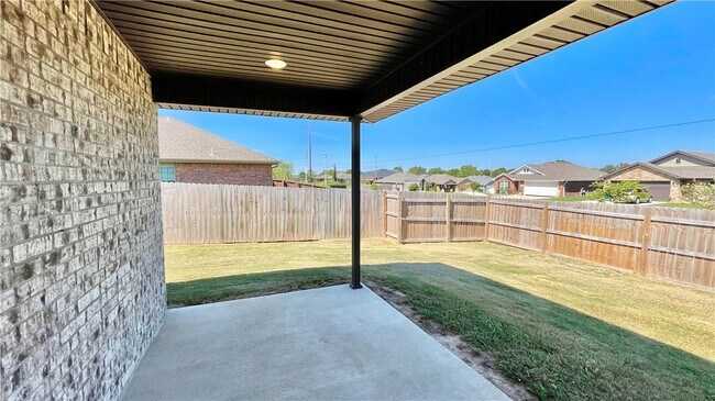 Building Photo - 1702 S K Pl
