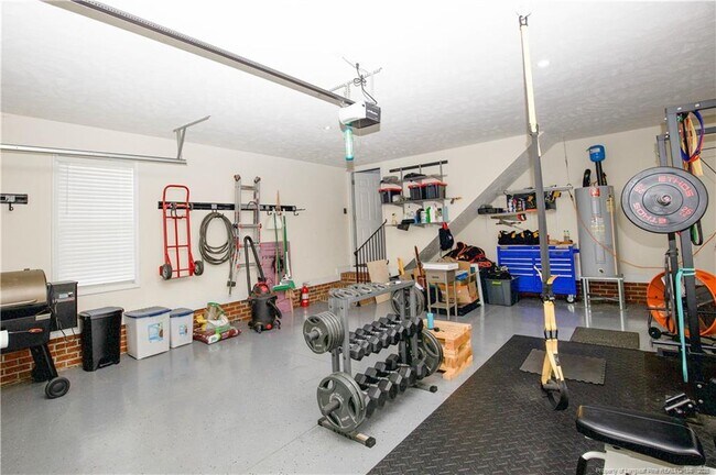 Building Photo - 355 Hogart St
