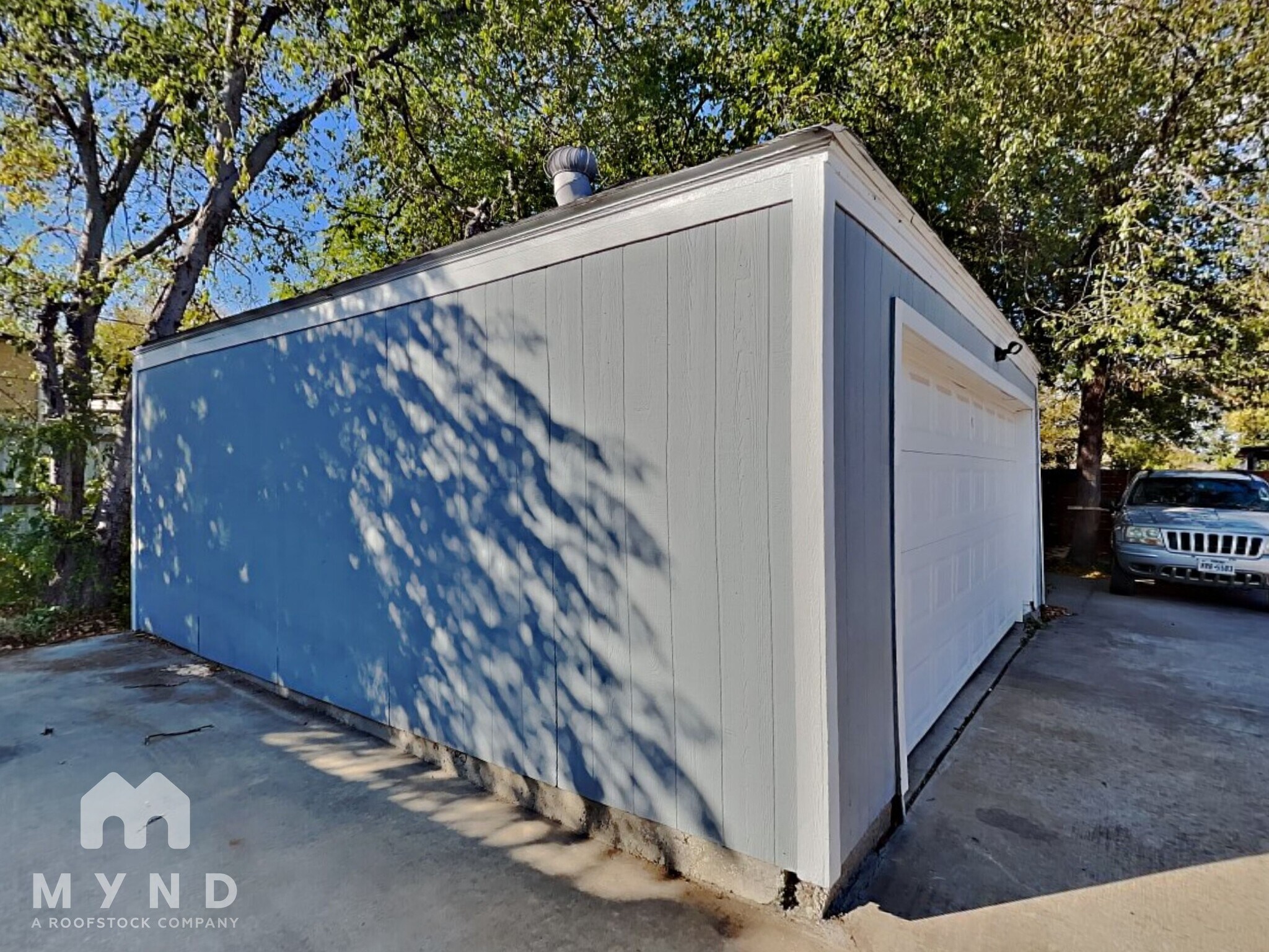 Building Photo - 3709 Mt Royal St