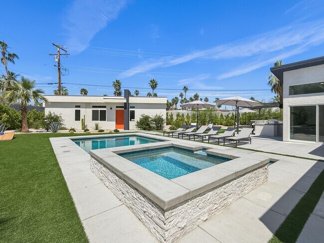 Building Photo - 2197 Jacques Dr