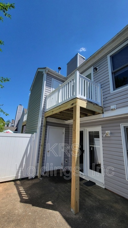 Building Photo - 5059 Avenida Del Sol Dr