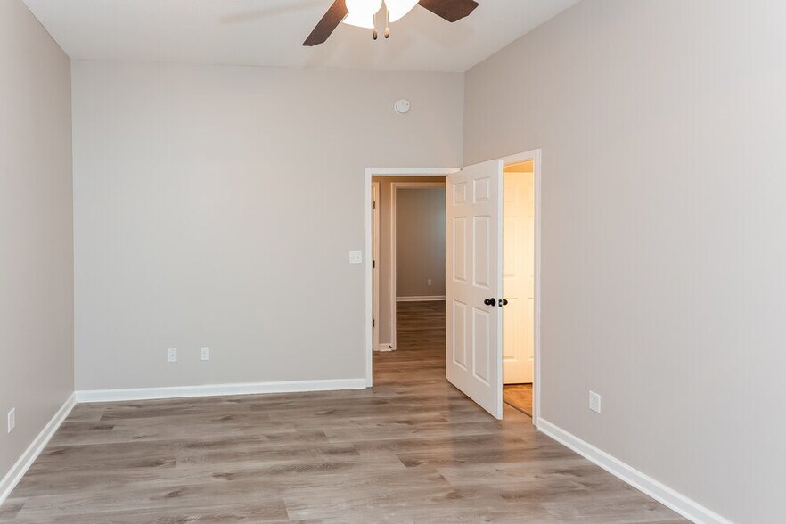 Building Photo - 7872 Allen Ridge Ln