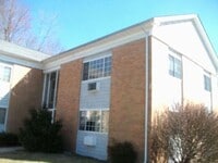 Building Photo - 13 Bissell St