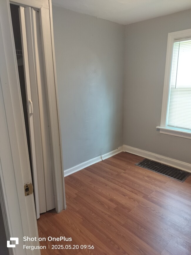 Building Photo - 811 Arline Dr