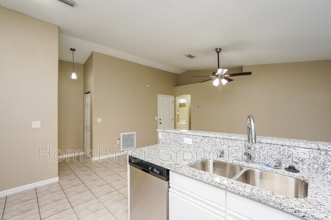 Building Photo - 512 Fox Run Trail