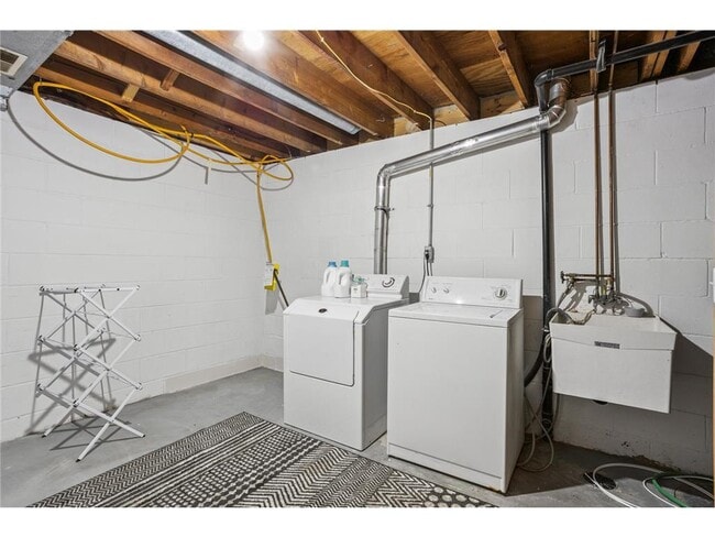 Building Photo - 10144 67th Ln N