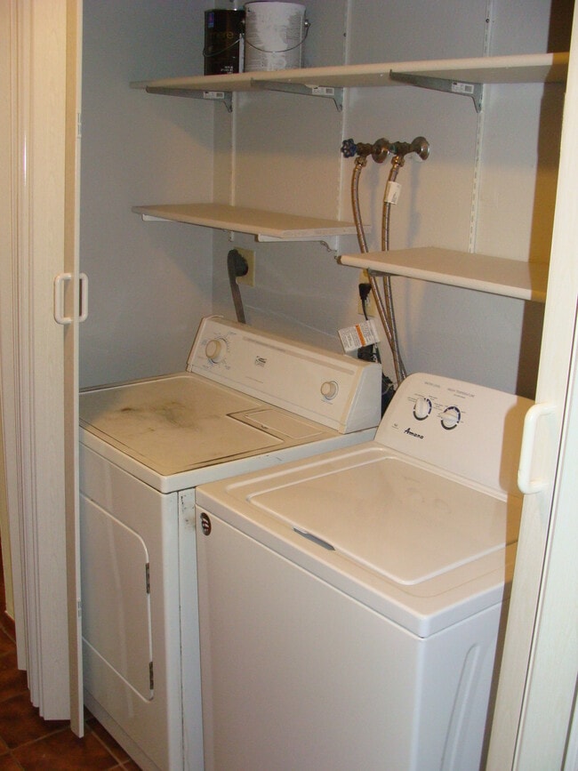 Building Photo - 414 W Beaver Creek Blvd