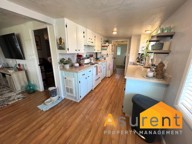 Building Photo - Beautiful Single-Level Home Located in the...