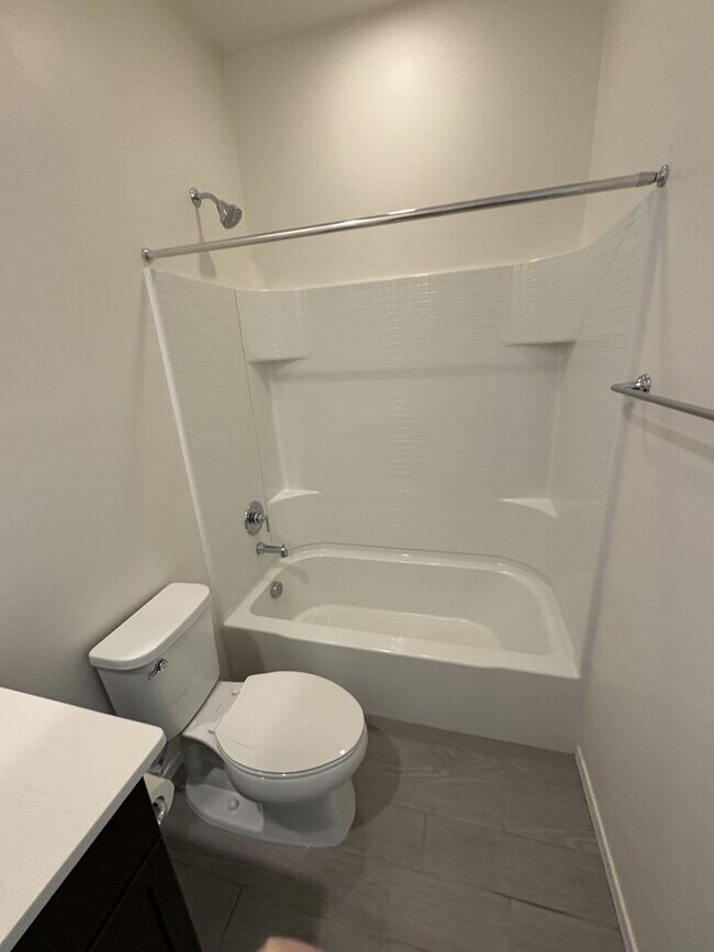 Building Photo - Vail School District with great views 4 bedroom plus den