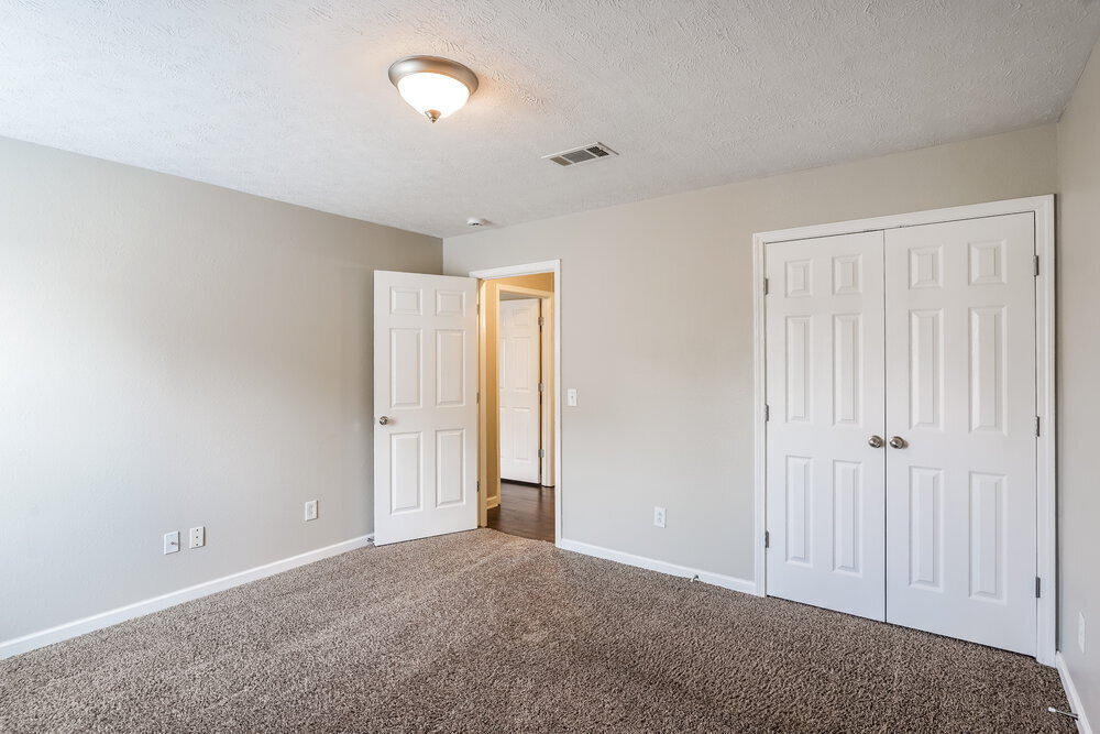 Building Photo - 2209 Dewey Dr