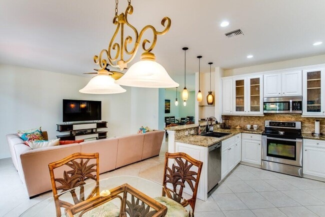 Building Photo - 3690 Old Lighthouse Cir