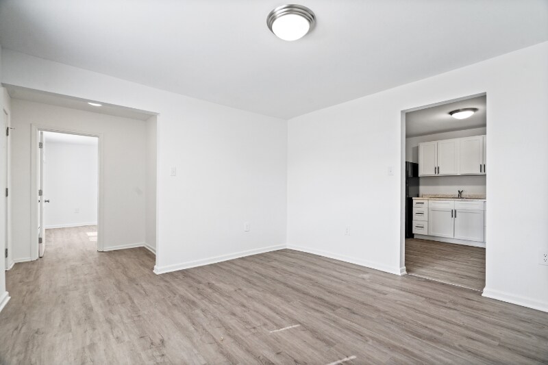 Building Photo - 102 S West St