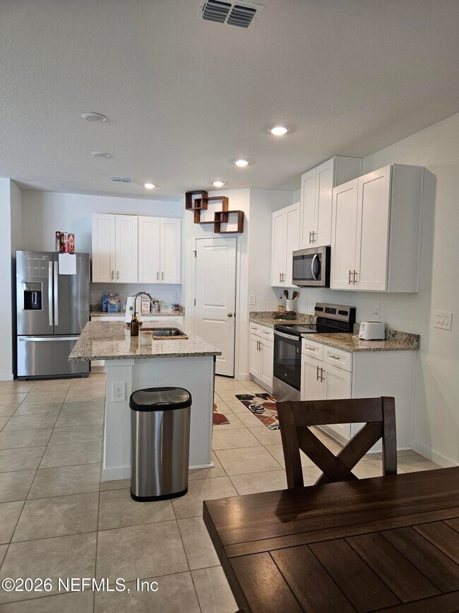 Building Photo - 12672 Senbay Ct
