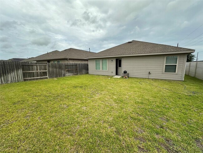 Building Photo - 24103 Becker Hollow Ln