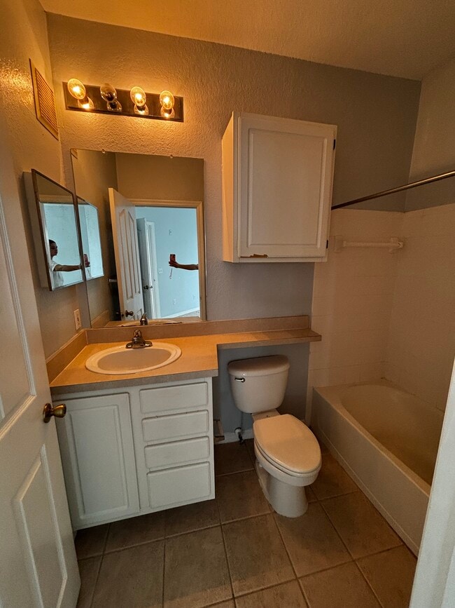 Building Photo - 2729 Maitland Crossing Way #208