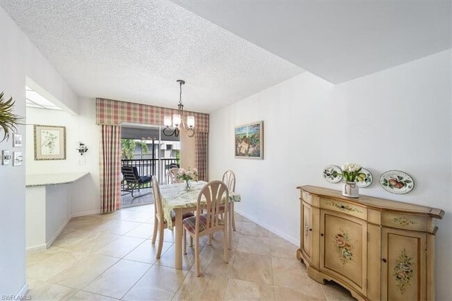 Building Photo - 788 Park Shore Dr