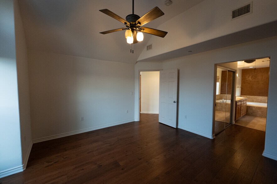 Building Photo - 1259 Gonzales Rd