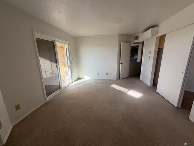 Building Photo - 10642 S Camino Del Sol