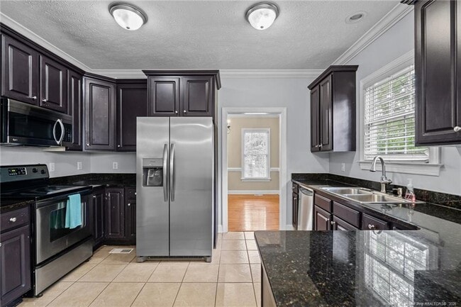 Building Photo - 85 Shining Water Ln