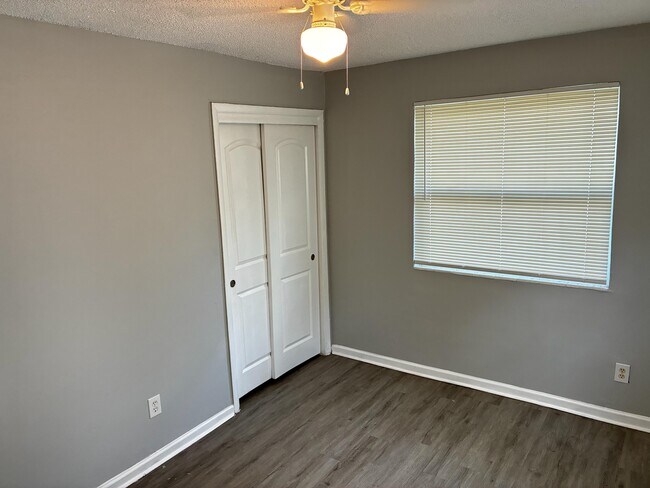 Building Photo - 7341 Proxima Rd