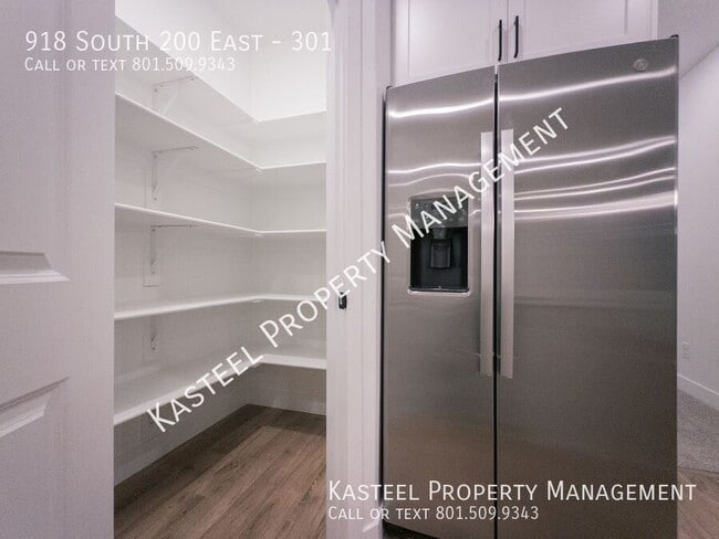 Building Photo - 918 S 200 E