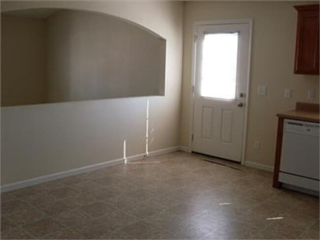 Building Photo - 24256 Tupelo Ln
