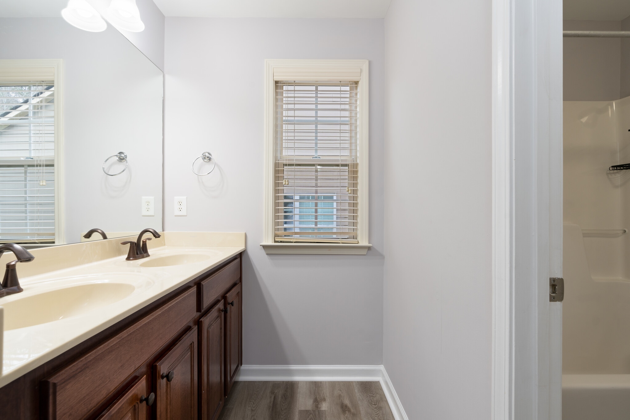 Building Photo - 3216 Montauk Hill Dr