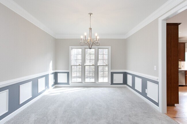 Building Photo - Beautiful 5 bedroom home in Cameron Estates!