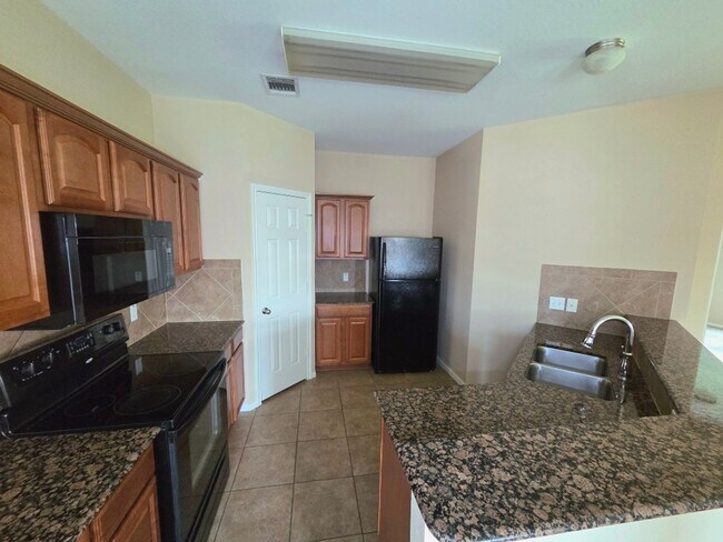 Building Photo - 4 Bed/ 2 Bath in Killeen TX