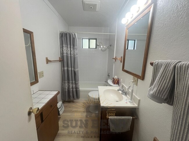 Building Photo - 2 Bedroom in Brookstone - Great Lower Elev...