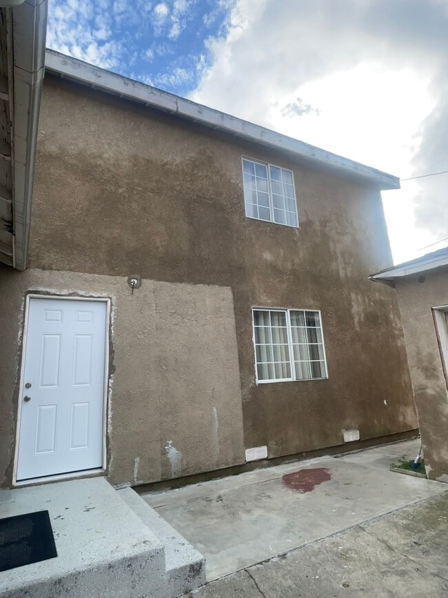 Building Photo - 14729 Funston Ave
